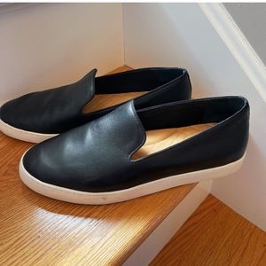 Birdies The Swift Black Slip-on Sneaker